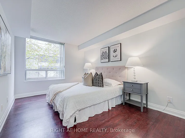 35 Empress Ave #207 — Photo 21