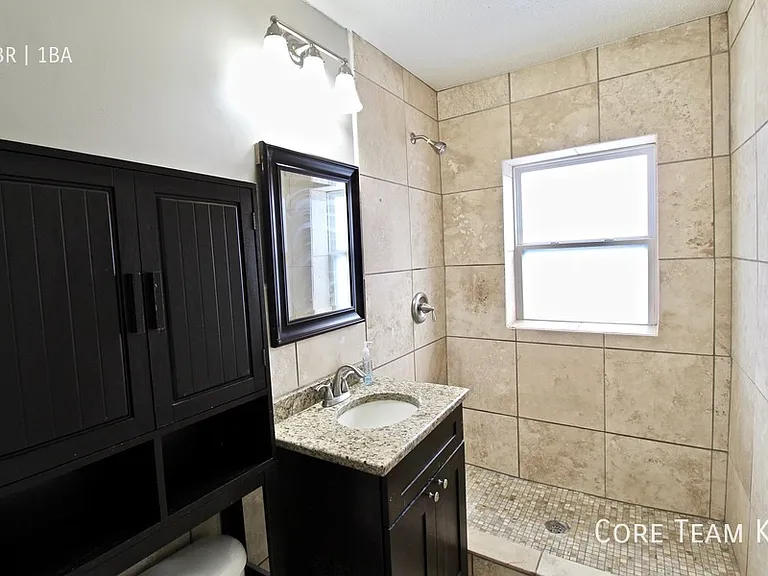 4328 Roanoke Pkwy #201 — Photo 7