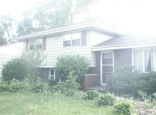 1208 N Rensselaer St, Griffith, IN 46319