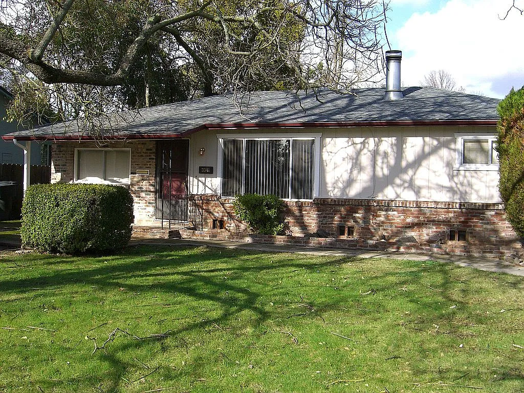 3341 Whitney Ave photo 1