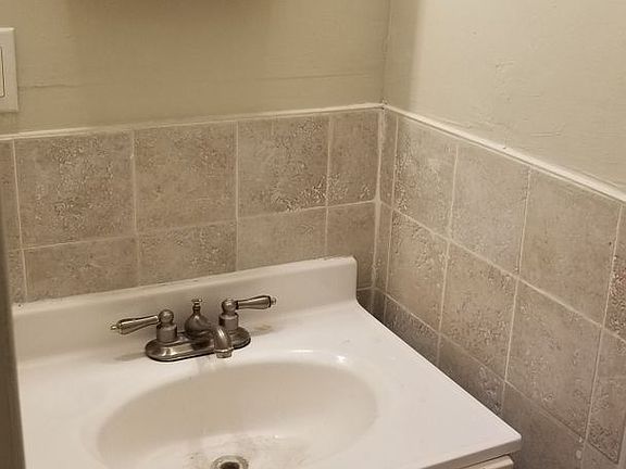 3rd image of 3057 N Bambrey St