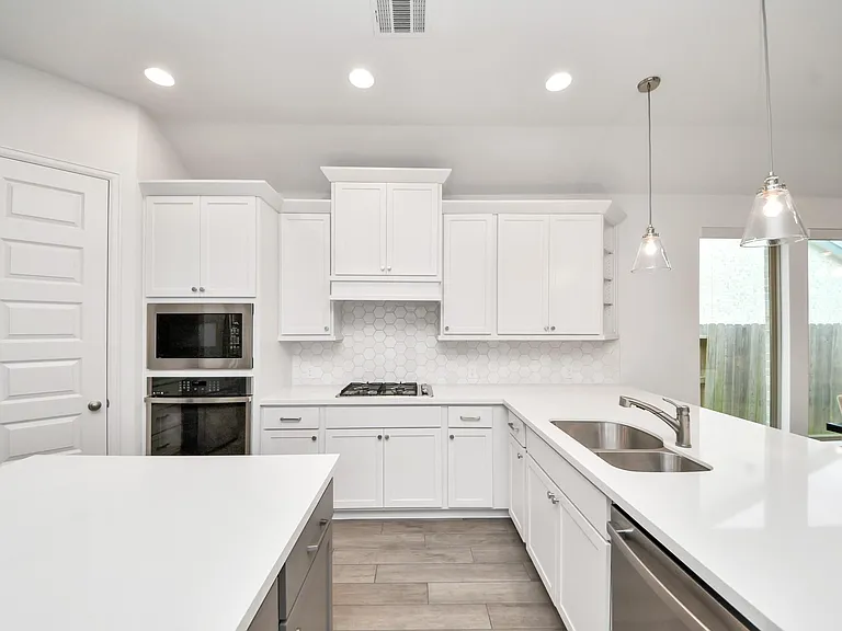 11210 Burgus Farm Rd — Photo 14