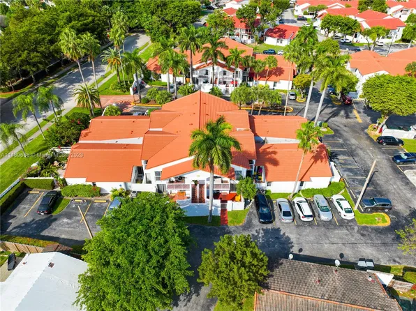 15390 SW 76th Ter APT 107, Miami, FL 33193