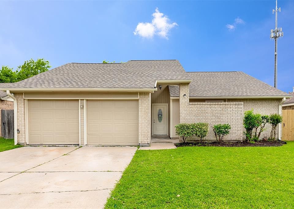 1st image of 17338 Candela Dr
