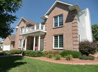 1846 Huntwick Ct, Sun Prairie, WI 53590