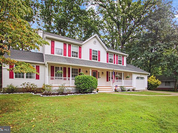 5th image of 973 Woodland Cir