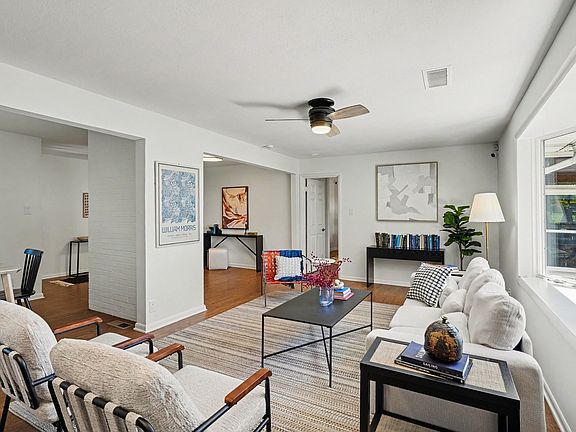 5th image of 9 Jones Cir