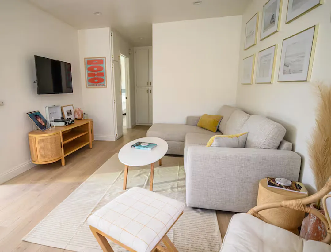 1 bed, $7,500 — Photo 1