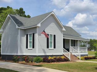 307 E Pinson St, Sylvester, GA 31791
