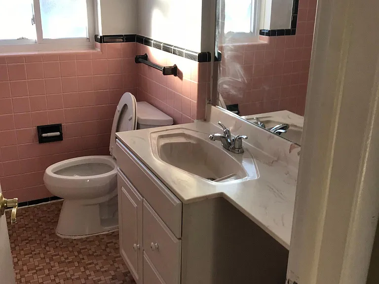 24242 Raven Ave — Photo 3