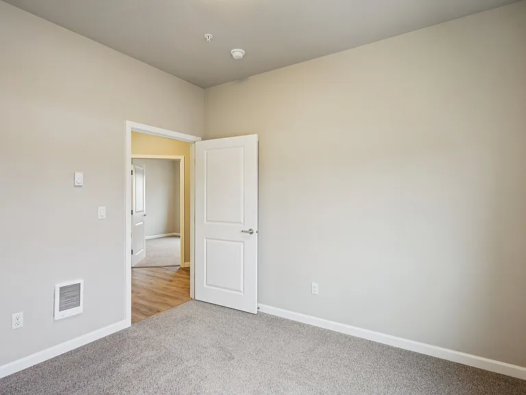 Tahoma Terrace Apartments — Photo 82