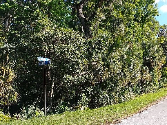 3rd image of 427 Hillside Ct