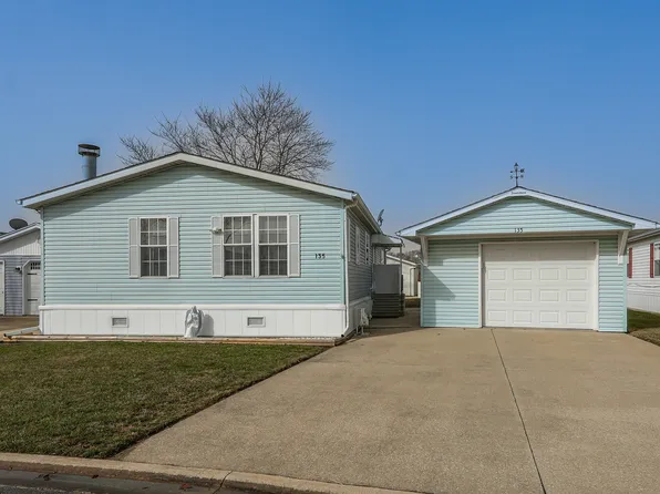 135 Vermont Dr, Manteno, IL 60950