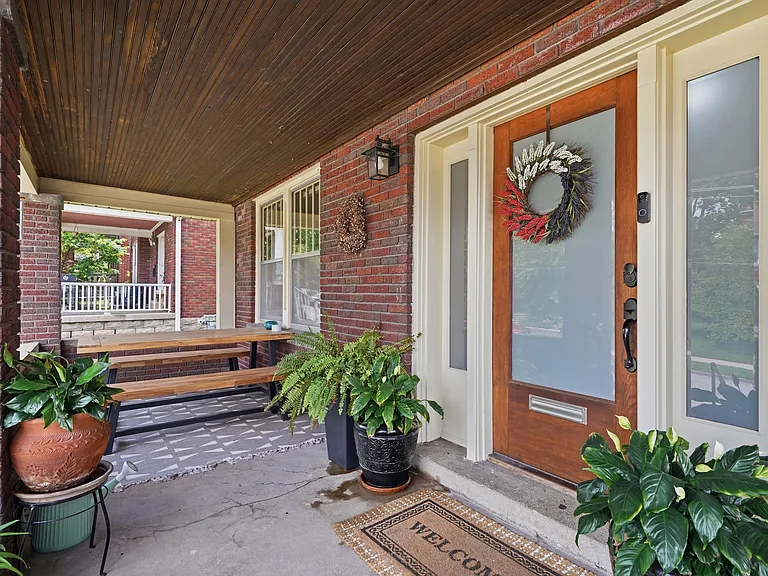 404 Spruce St — Photo 2
