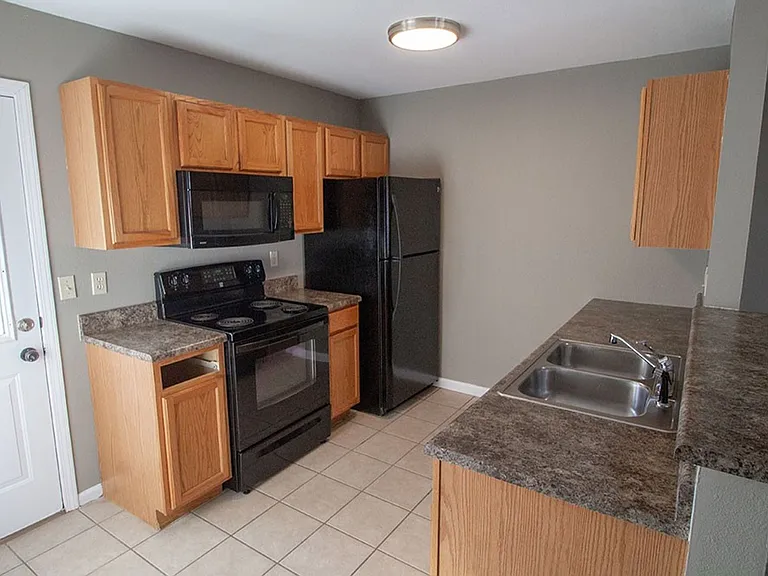 1518 Typhoon Ct — Photo 6