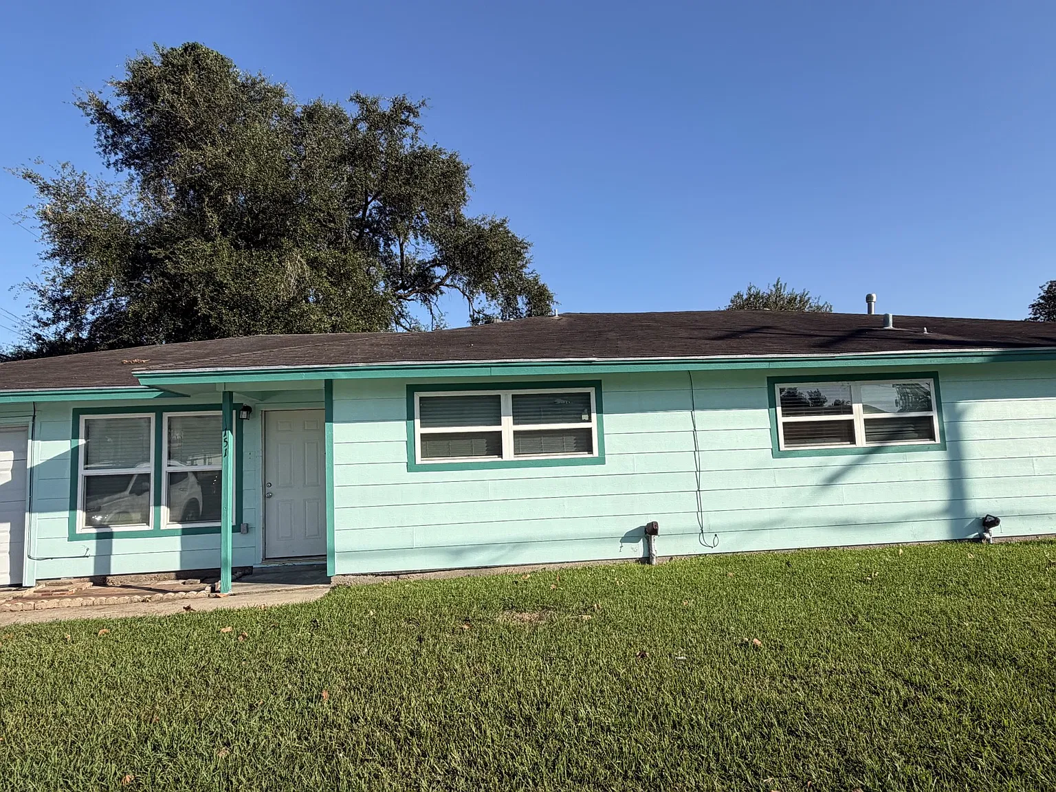 2 bed, 1080 sqft, $1,200 — Photo 1