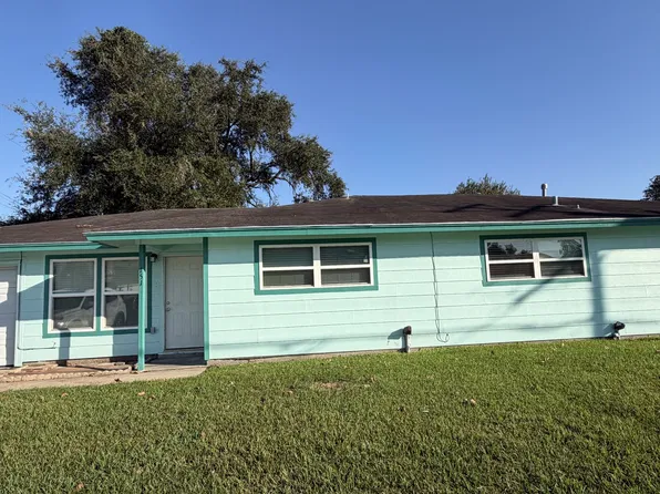 1511 Nederland Ave, Nederland, TX 77627