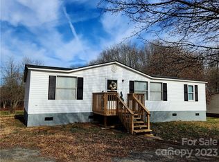 304 New Hope Rd, Lawndale, NC 28090