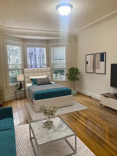 737 Hyde St #305 Photo 1