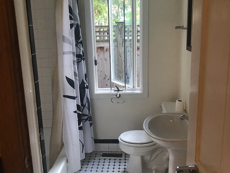 84 Eustis St #1 — Photo 9