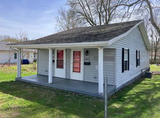 1115 1/2 W 17th St, Muncie, IN 47302