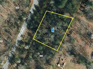 1930 Country Way, Hickory, NC 28601