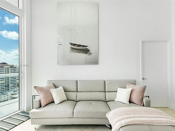 5th image of 6515 Collins Ave #Penthouse 1904