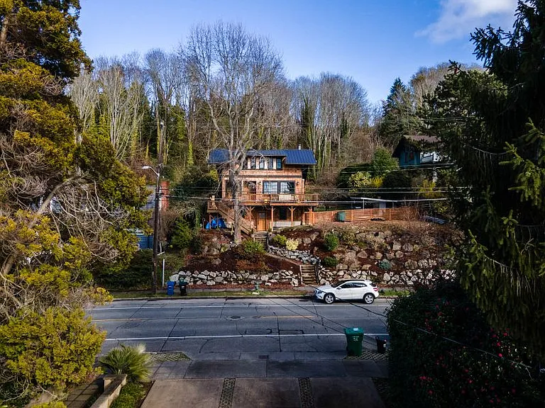 5466 Beach Dr SW #A — Photo 14
