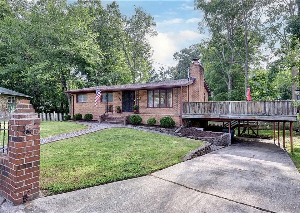 1st image of 156 Barksdale Dr