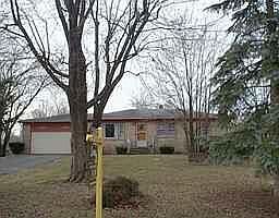 1st image of 215 E Dixie Dr