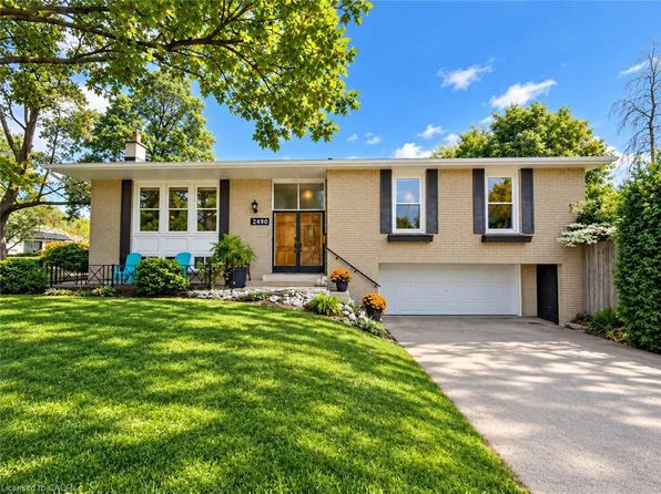 2490 Yarmouth Cres, Oakville, ON L6L 2M8