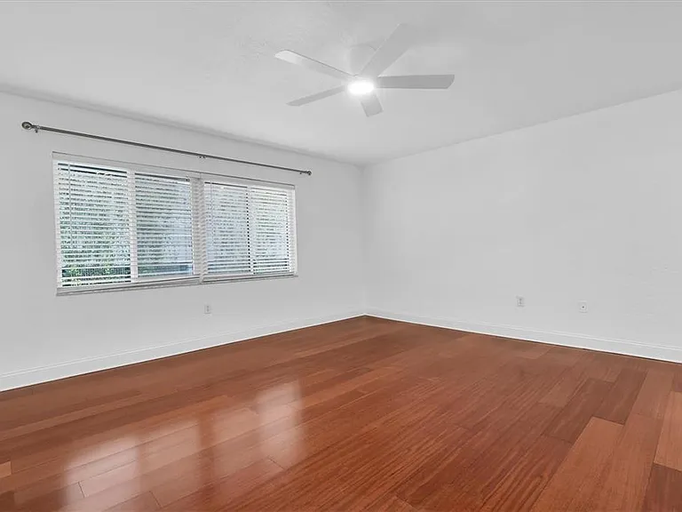 210 5th Ave S #403 — Photo 9