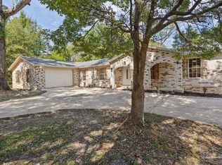 122 Eden Ln, Cantonment, FL 32533