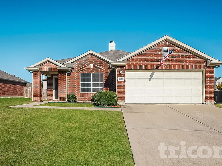 7109 Galveston Dr — Photo 1