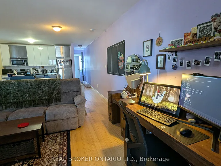 1186 Woodbine Ave #B — Photo 6