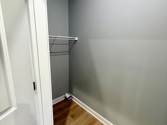4th image of 1613 Kentucky Ave #1247-C