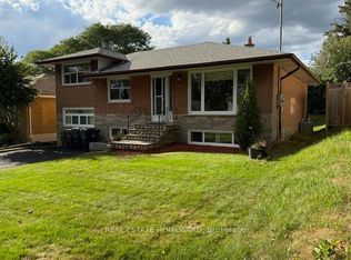 90 Roanoke Rd, Toronto, ON M3A 1G4