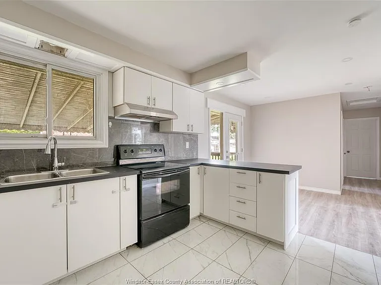 1243 Westcott Rd — Photo 16