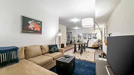 Rented by R New York