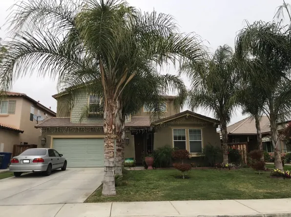 10300 Sharktooth Peak Dr, Bakersfield, CA 93311