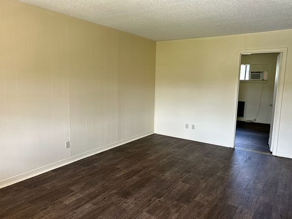 3rd image of 1701 5th Ave S #17