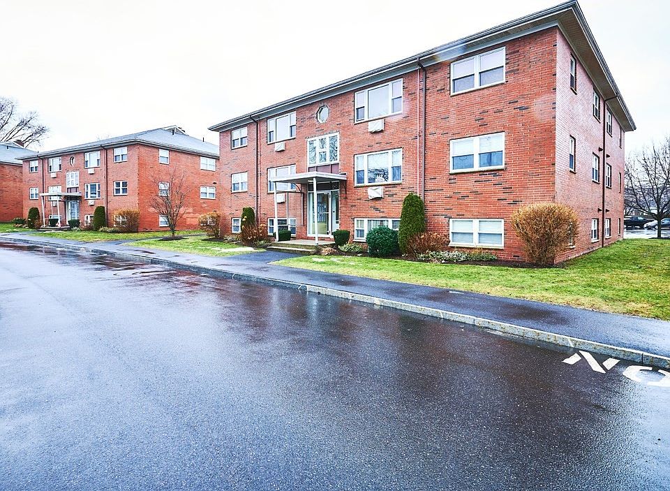 Garden Grove 31 Warren St Waltham MA Zillow