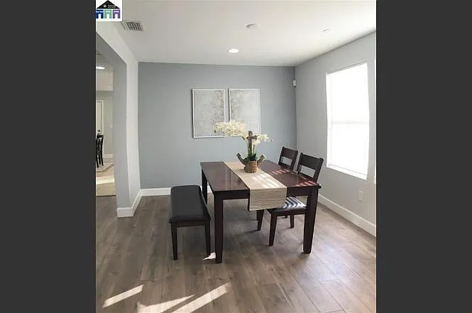 112 Solano Ave photo 1