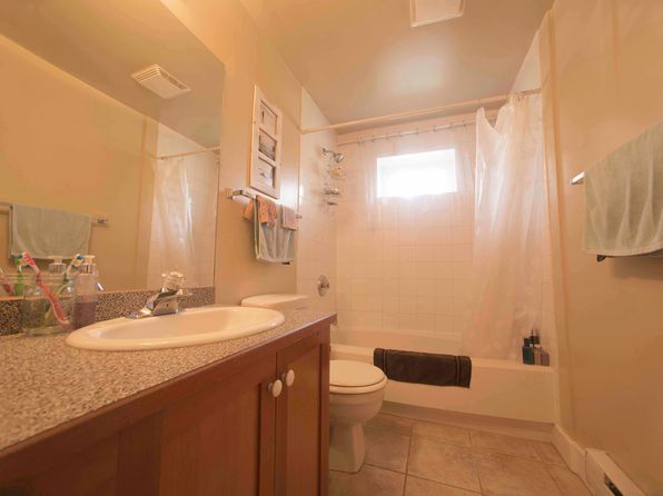 (undisclosed Address), Victoria, BC V8T 3J2