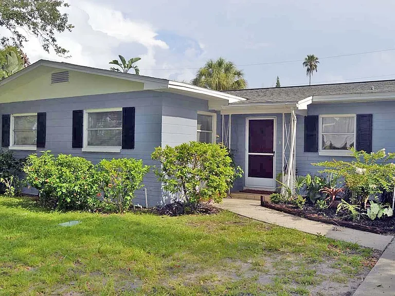 4717 W Chapin Ave — Photo 23