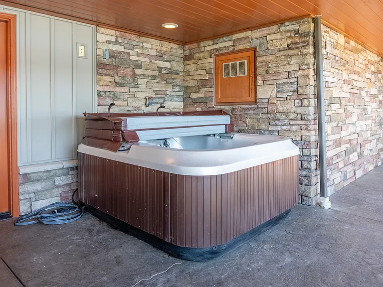 5594 Illahee Rd NE — Photo 26