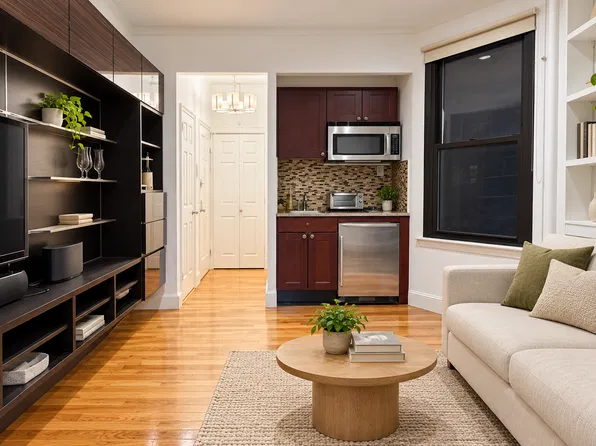 212 E 84th St APT 1A, New York, NY 10028