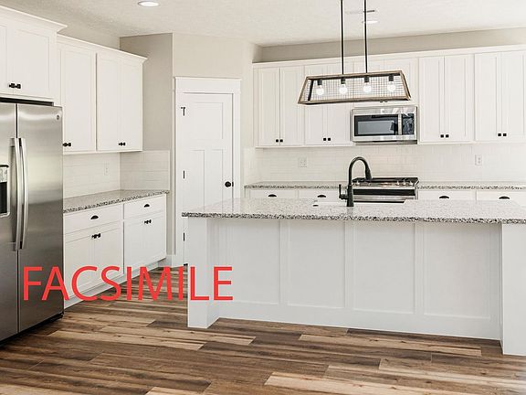 5th image of 743 E Quinn Raye Ct