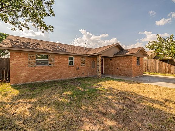 3rd image of 2633 Madera Ave