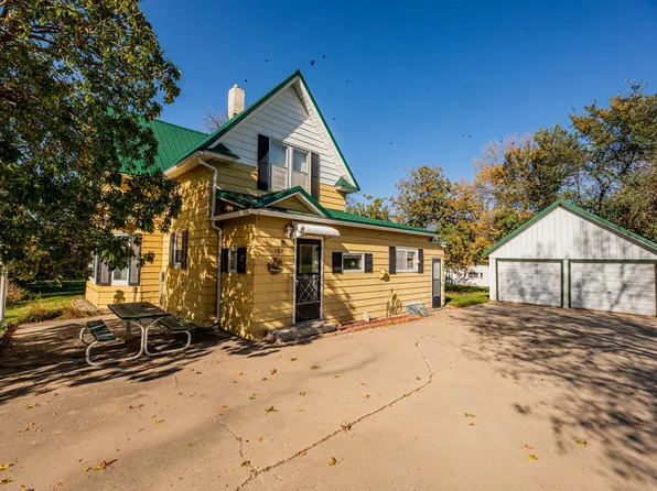 582 1st St N, Nome, ND 58062